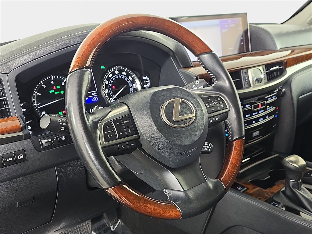 2020 Lexus LX 570 photo 14
