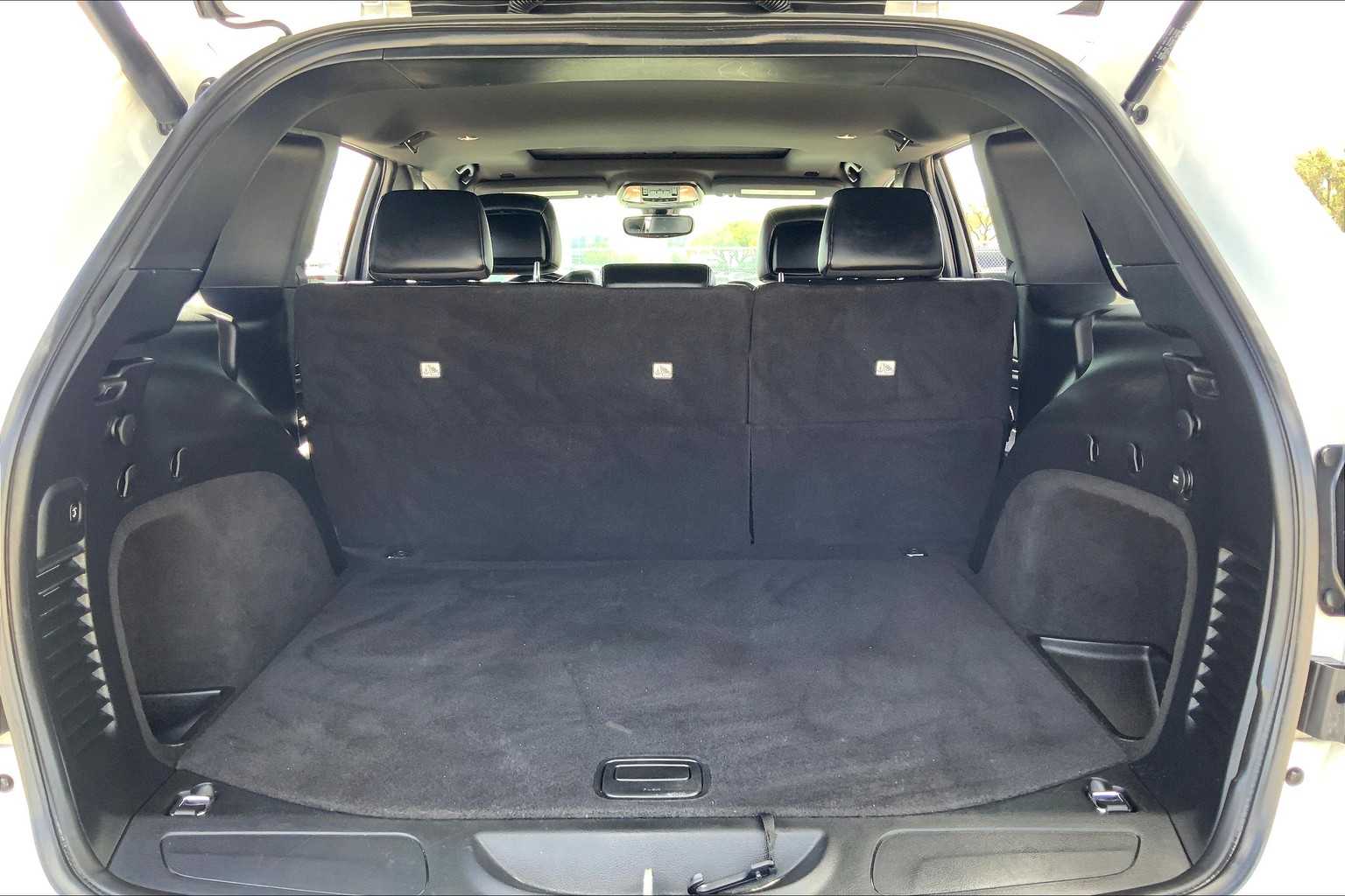 2020 Jeep Grand Cherokee Limited photo 29