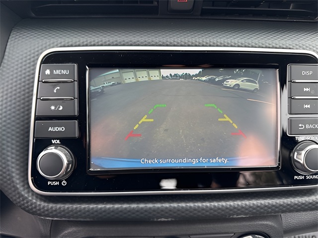2021 Nissan Kicks S photo 26