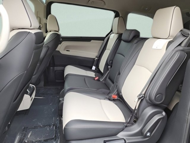 2026 Honda Odyssey Elite photo 14