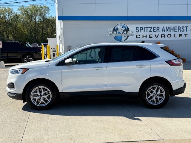 2022 Ford Edge SEL photo 6