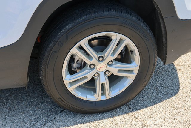 Used 2023 Summit White GMC SLE image 7