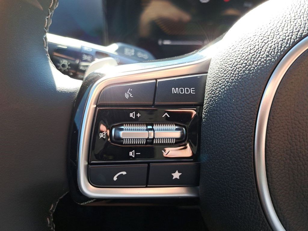 2025 Kia Sorento Hybrid EX photo 24