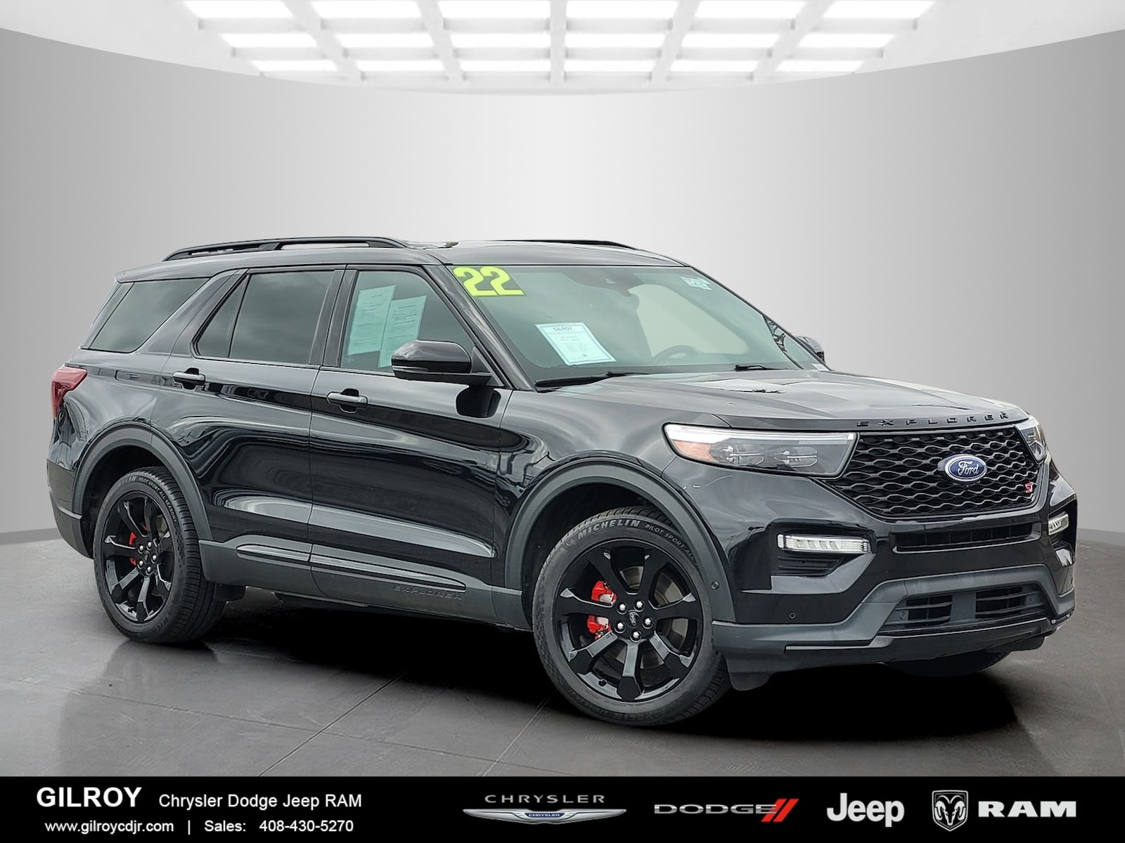 2022 Ford Explorer ST's photo
