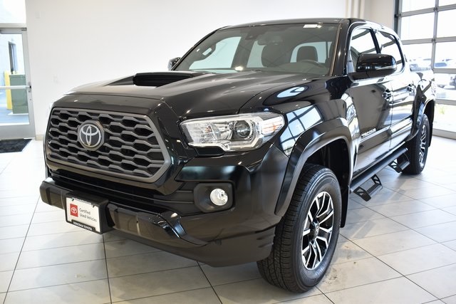 2022 Toyota Tacoma TRD Sport photo 4