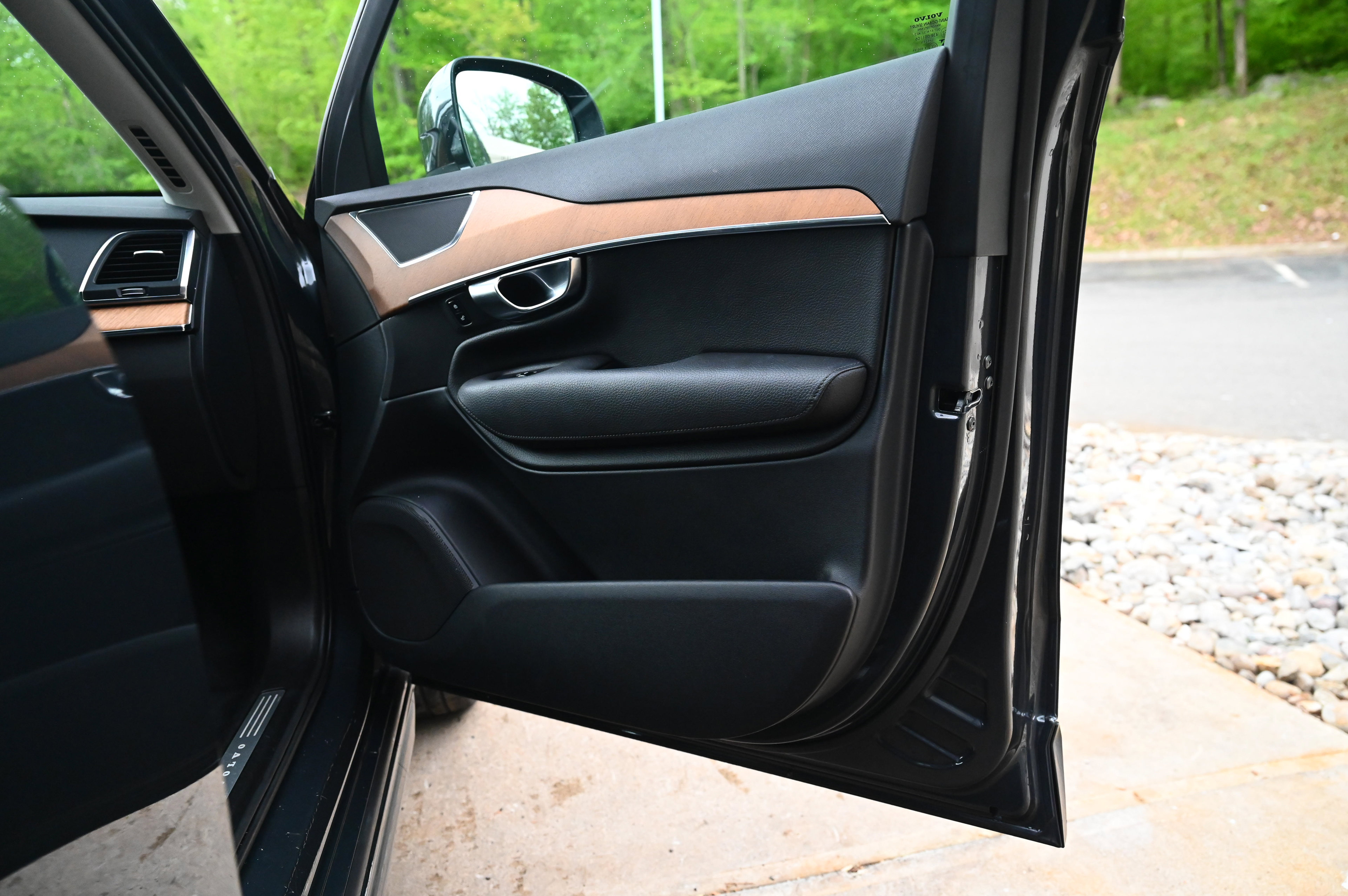 2022 Volvo XC90 T6 Momentum photo 15