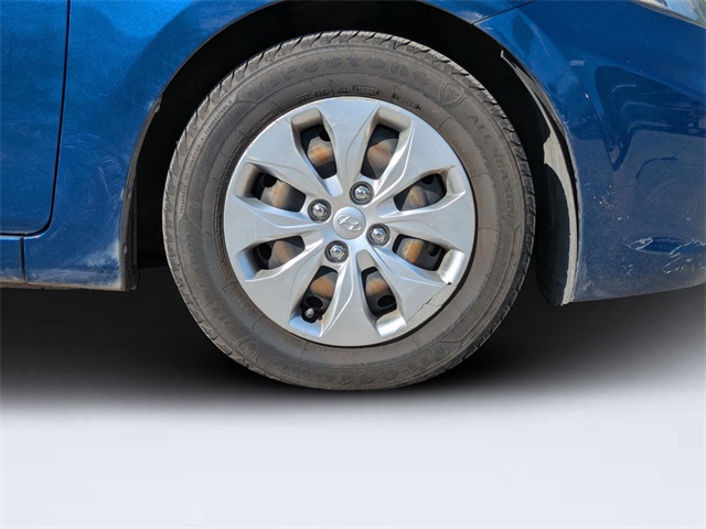 2015 Hyundai Accent GLS photo 10