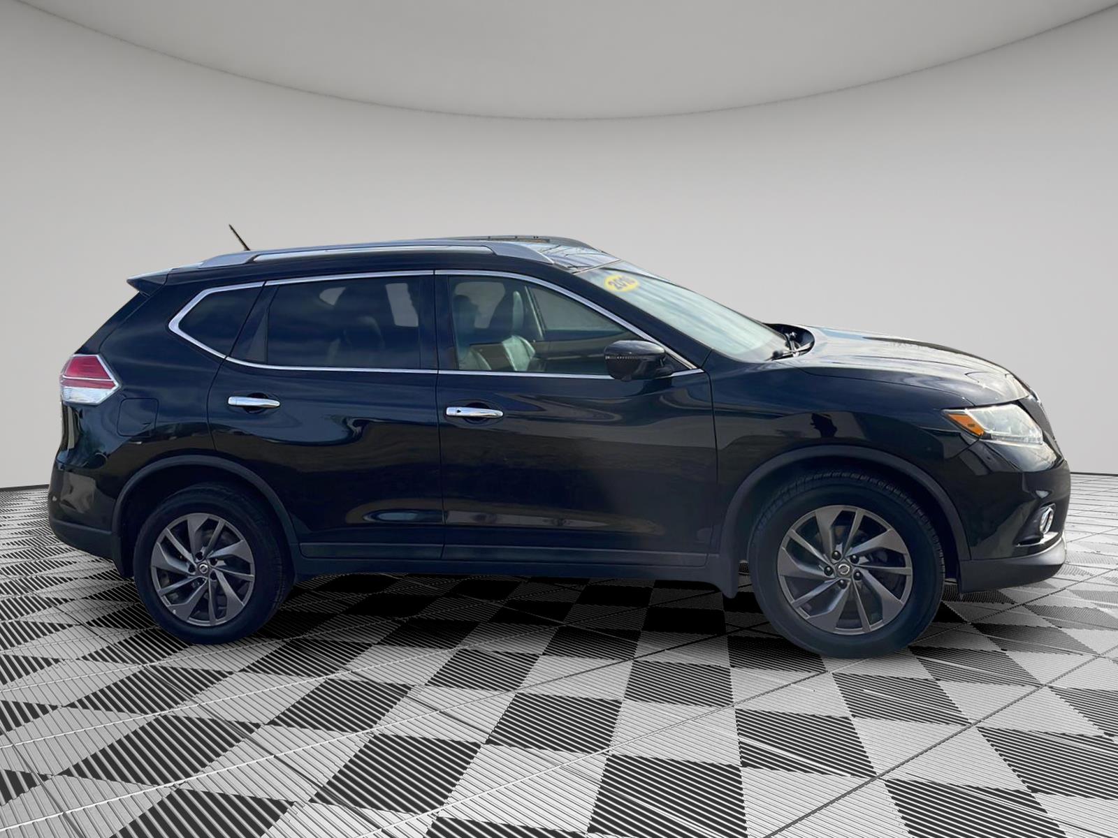 Used 2016 Nissan Rogue SL with VIN 5N1AT2MV8GC880074 for sale in Kansas City