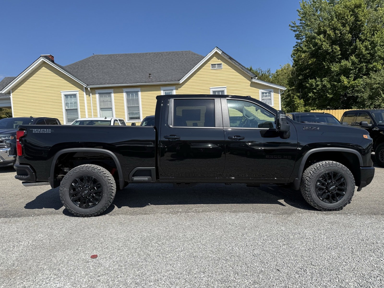 2026 Chevrolet Silverado 2500HD LT photo 9