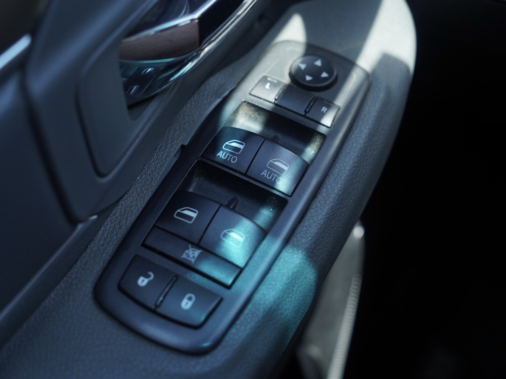 2018 Ram 2500 SLT photo 12