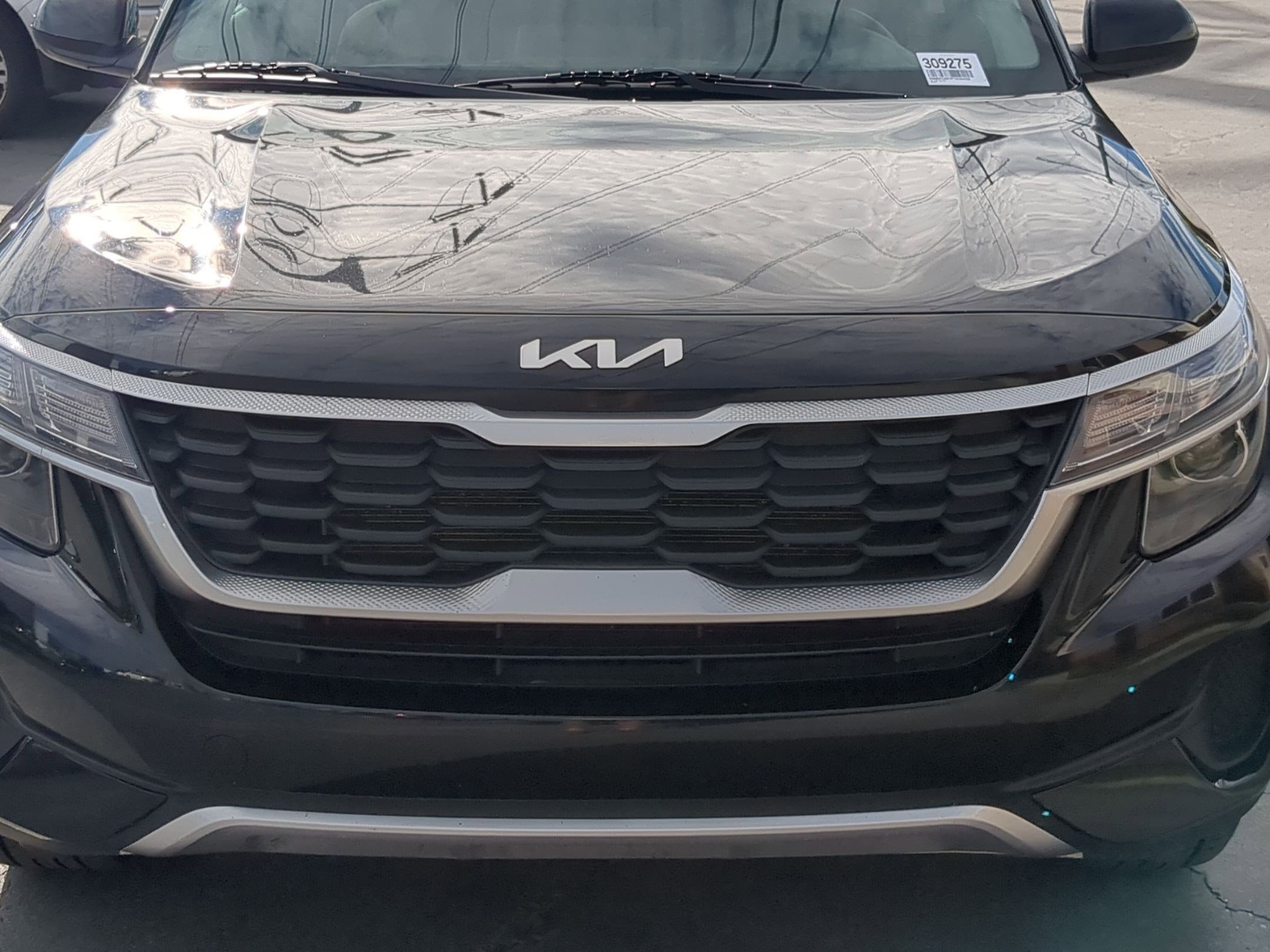 2023 Kia Seltos LX photo 9