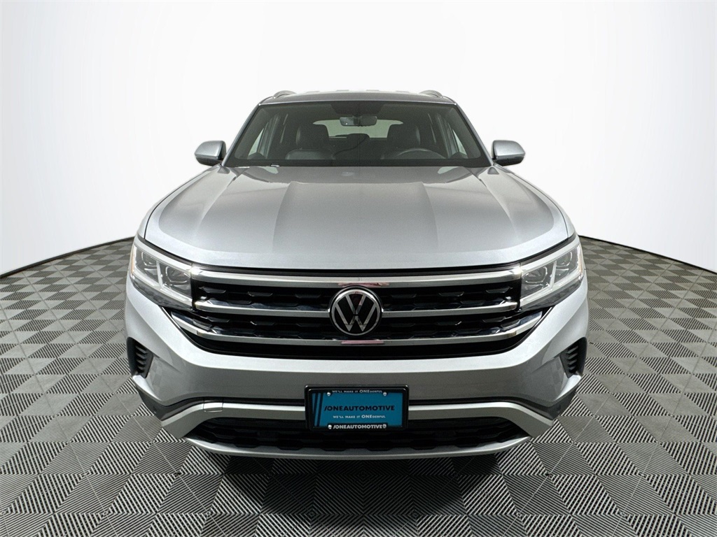 2023 Volkswagen Atlas Cross Sport V6 SE Technology photo 3