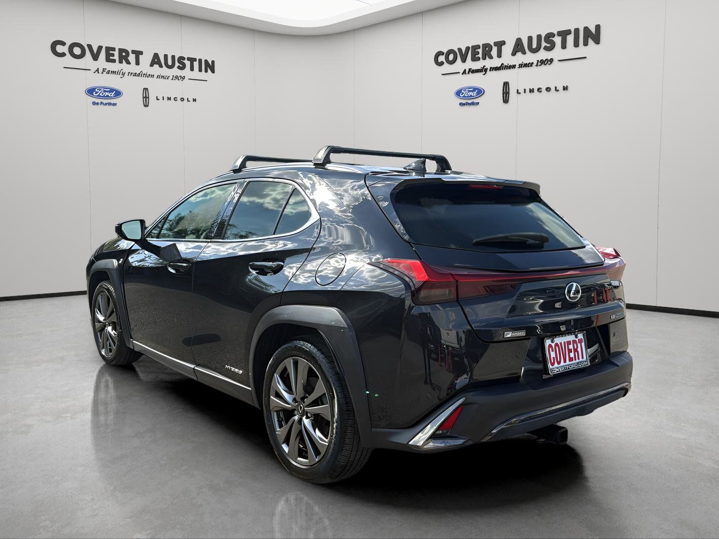 2020 Lexus UX 250h F SPORT Premium photo 3
