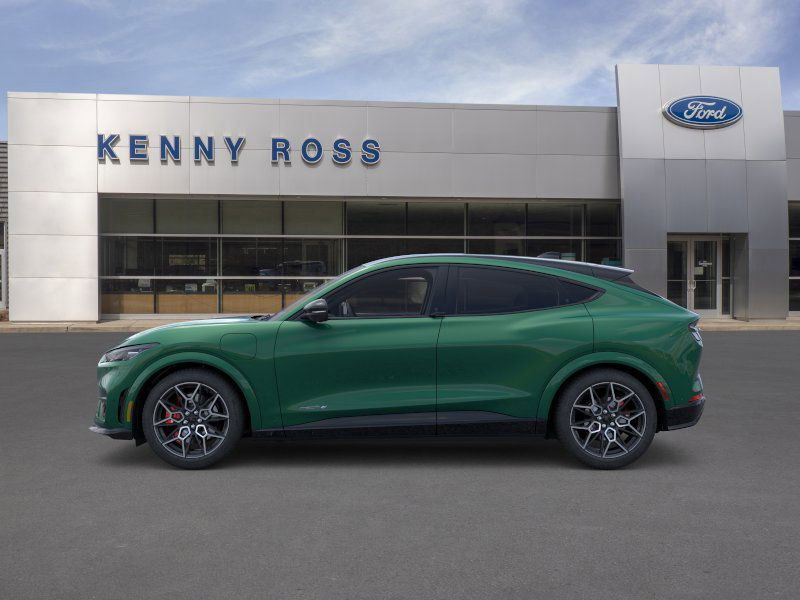 2025 Ford Mustang Mach-E GT photo 4