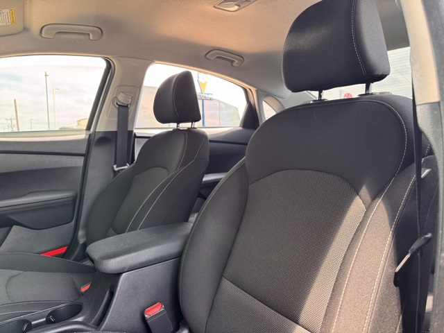2024 Kia Forte LX photo 4