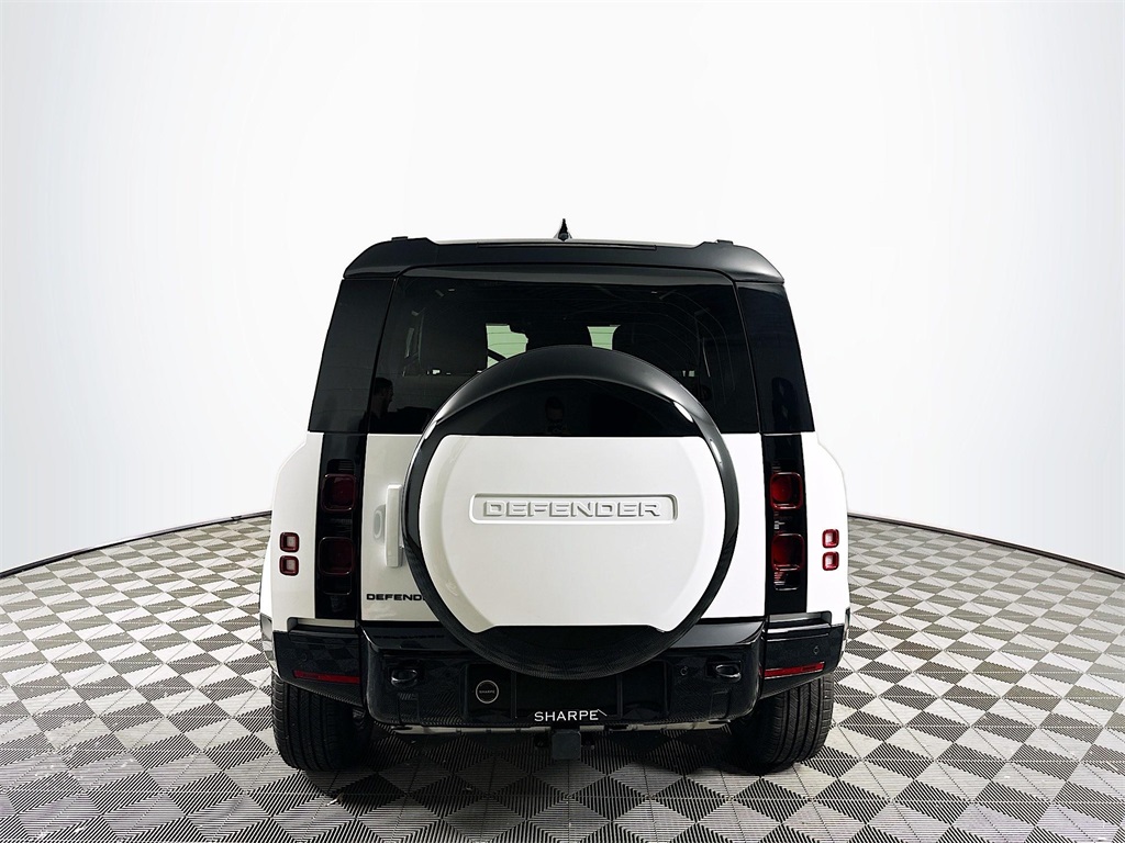 2025 Land Rover Defender 90 X-Dynamic SE photo 6