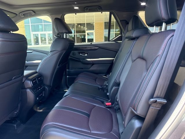 2025 Honda Pilot Black Edition photo 20