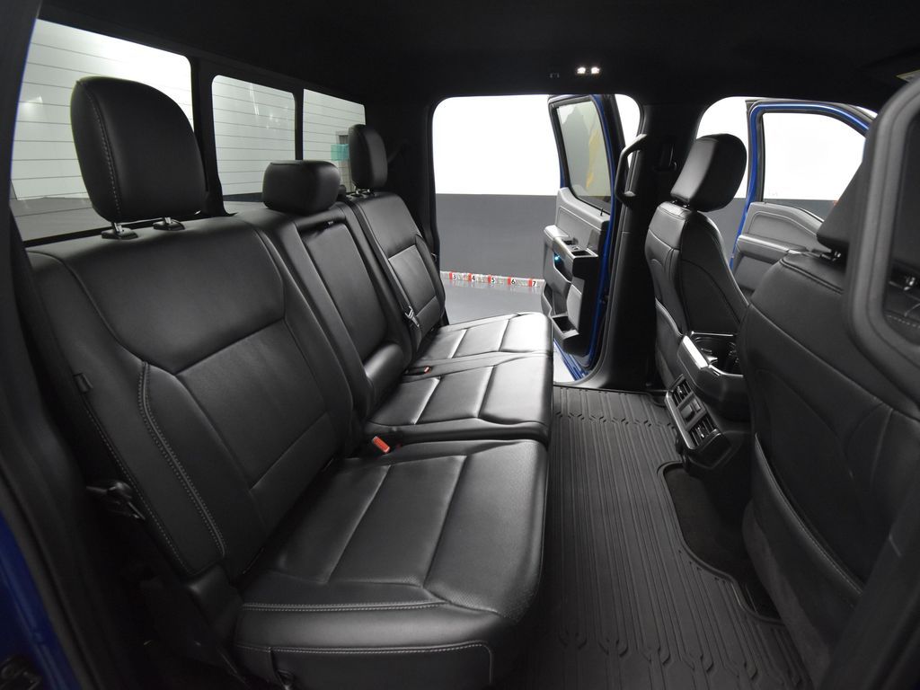 2022 Ford F-150 Lariat photo 35