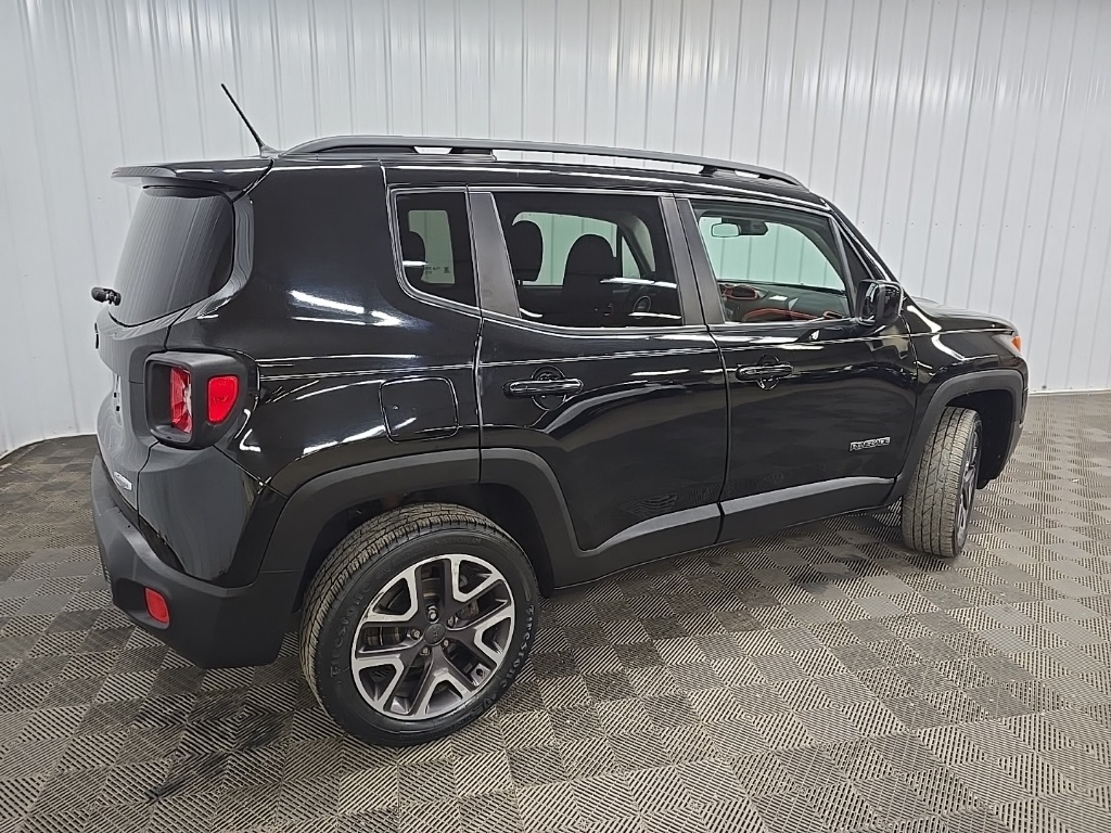 2017 Jeep Renegade Latitude North Edition photo 3