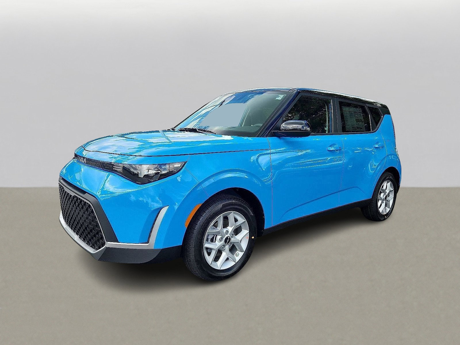 2025 Kia Soul S photo 2