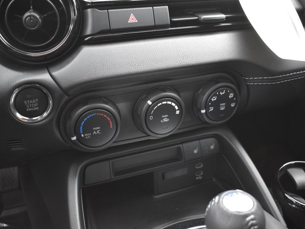2025 Mazda MX-5 Miata Miata photo 14