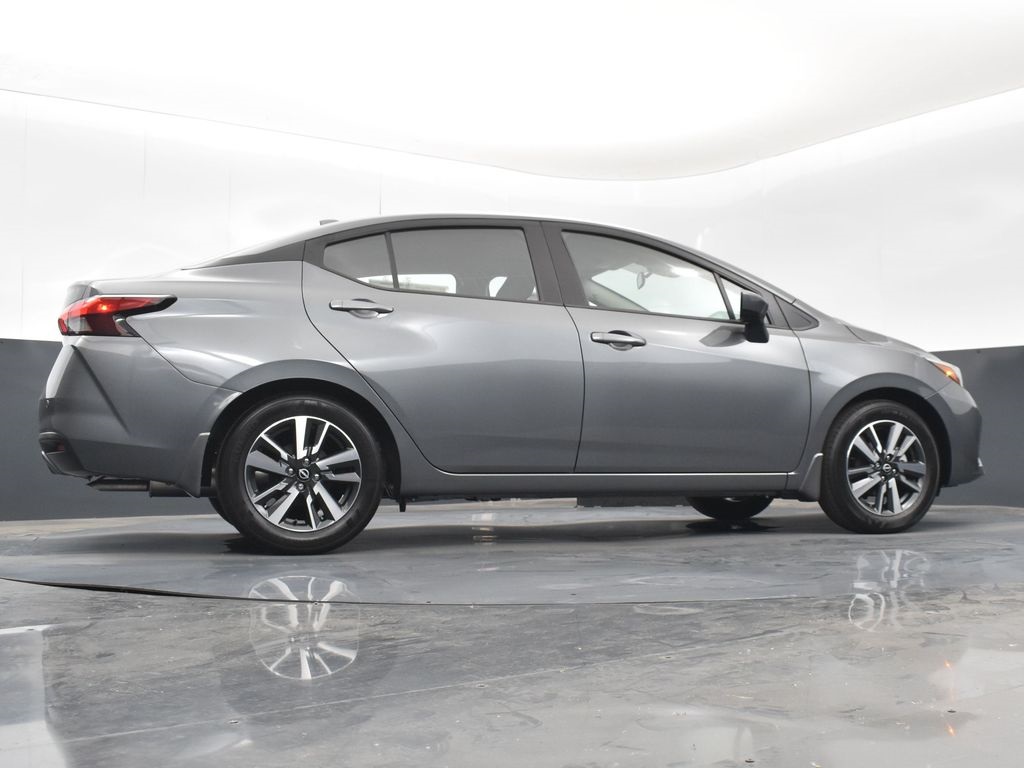 2025 Nissan Versa 1.6 SV photo 40