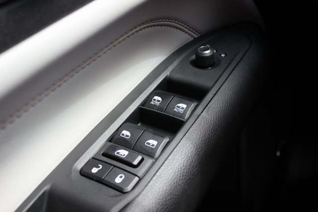 2025 Jeep Compass Limited photo 13