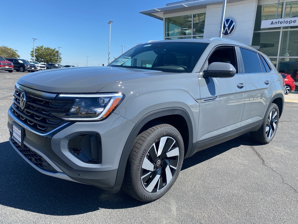 2026 Volkswagen Atlas Cross Sport SE Technology photo 2