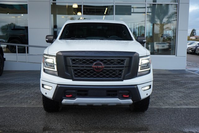 2023 Nissan Titan PRO-4X photo 2