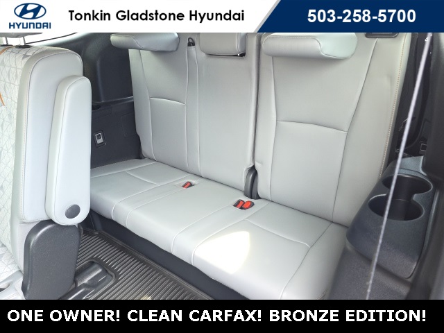 2022 Toyota Highlander Hybrid Bronze Edition photo 25