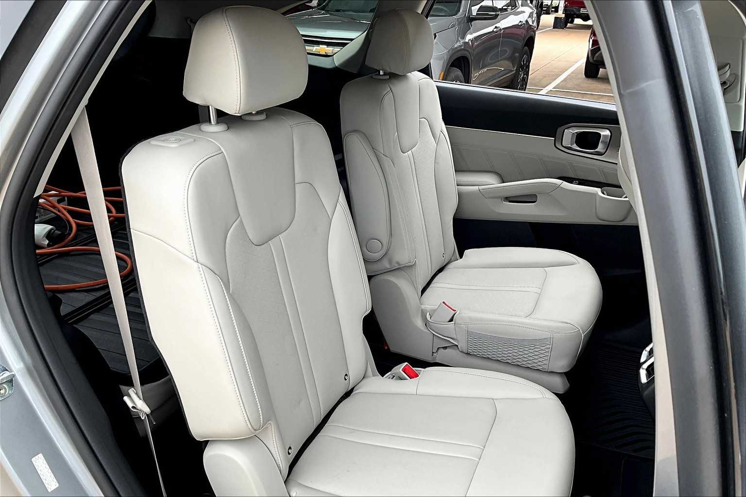 2022 Kia Sorento Plug-In Hybrid SX photo 16