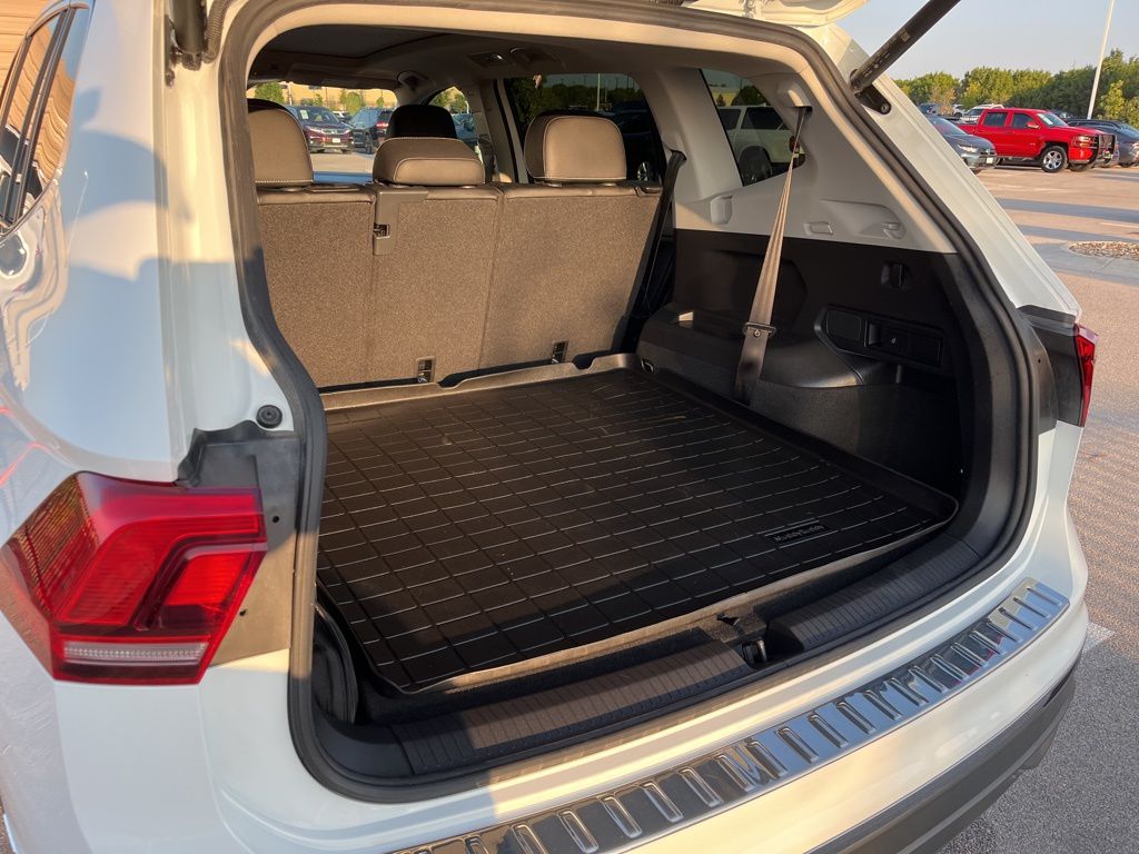 2022 Volkswagen Tiguan SE photo 8