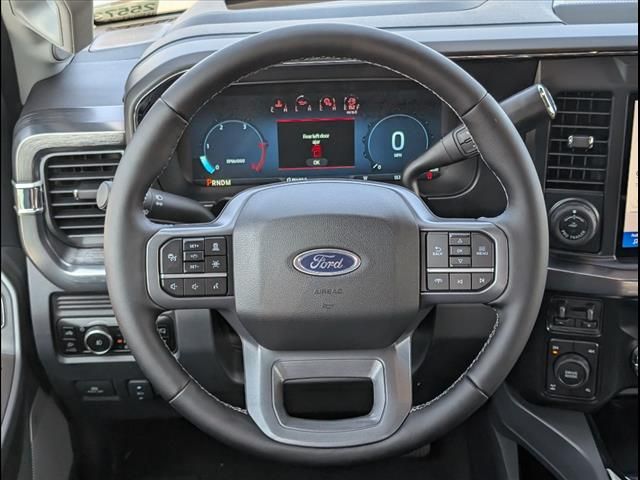 2025 Ford F-250 Lariat photo 8