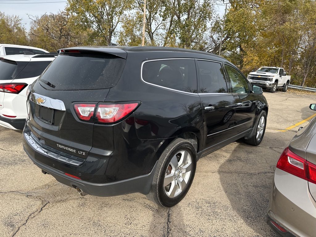 2013 Chevrolet Traverse LTZ photo 3