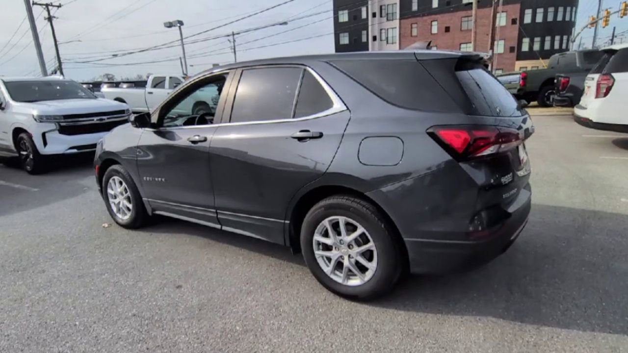 2023 Chevrolet Equinox LT photo 4
