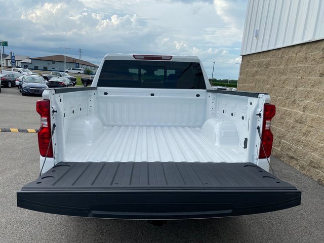 2025 Chevrolet Silverado 1500 LT photo 9