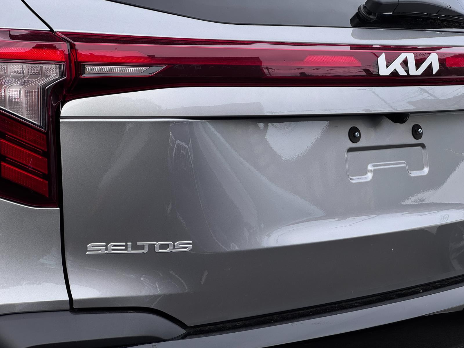 2024 Kia Seltos EX photo 4