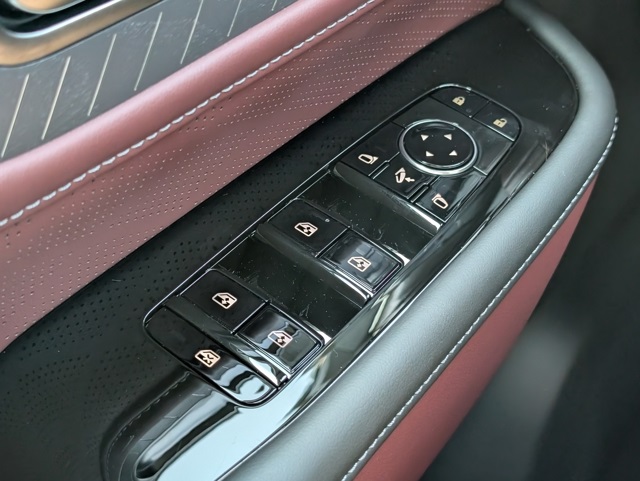2026 Infiniti QX80 photo 23