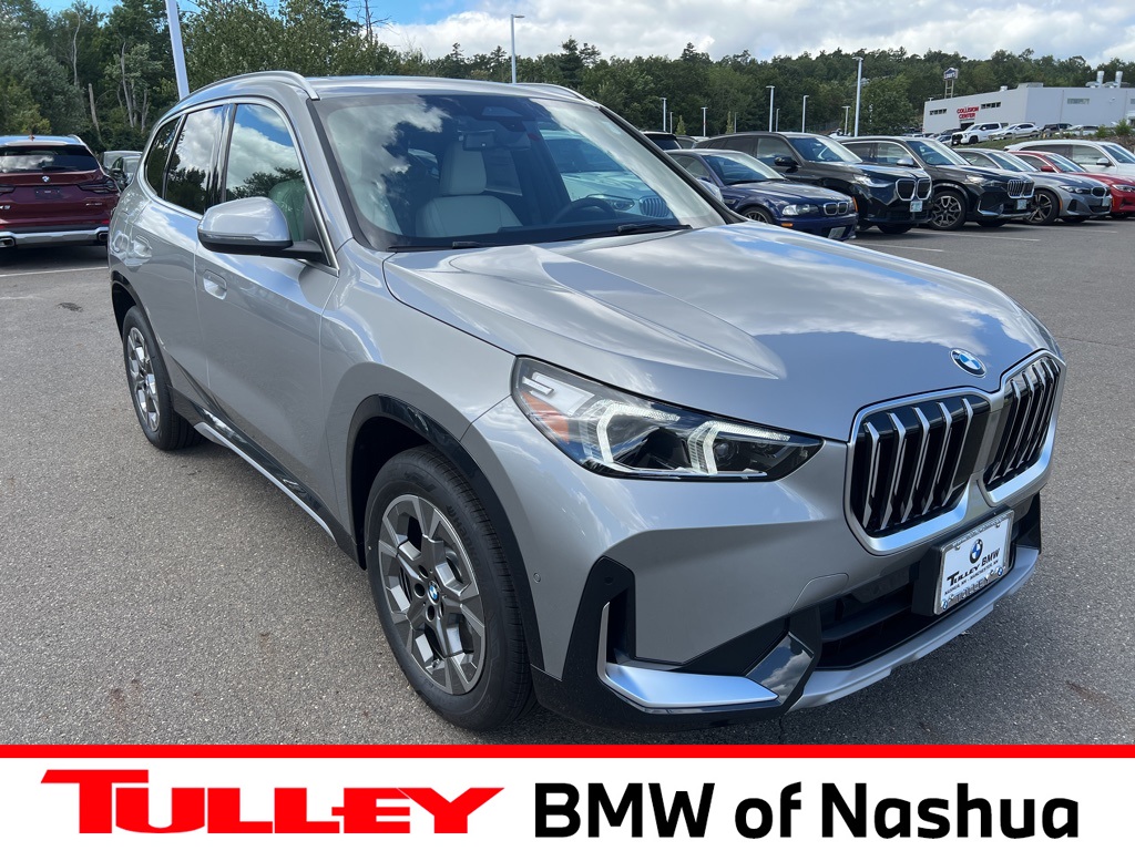 2026 BMW X1 28i's photo