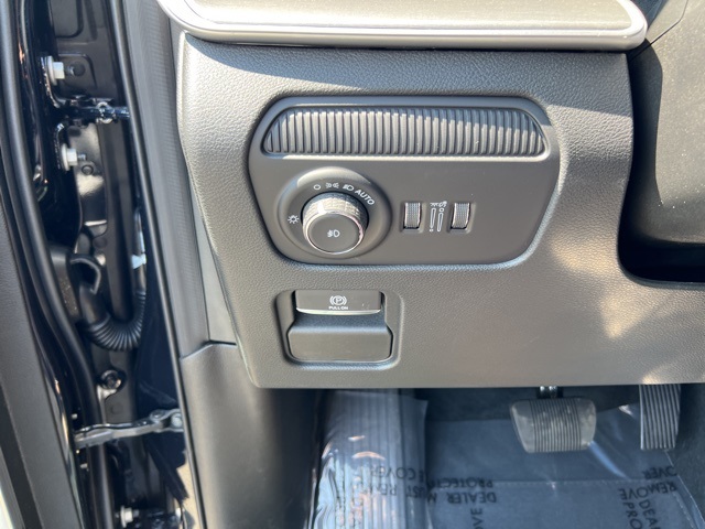 2025 Jeep Wagoneer Base photo 14