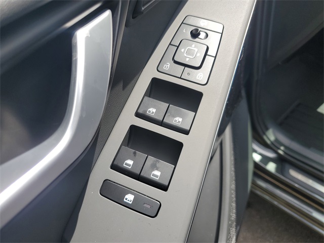 2025 Kia Niro Plug-In Hybrid SX photo 17