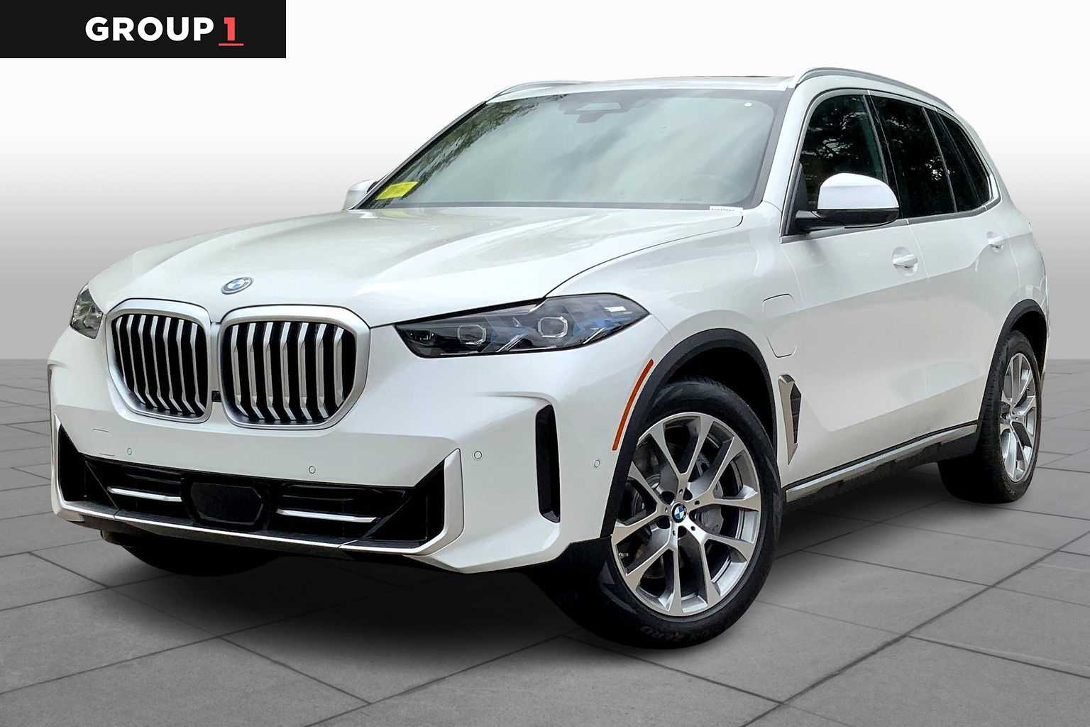 2026 BMW X5 50e's photo
