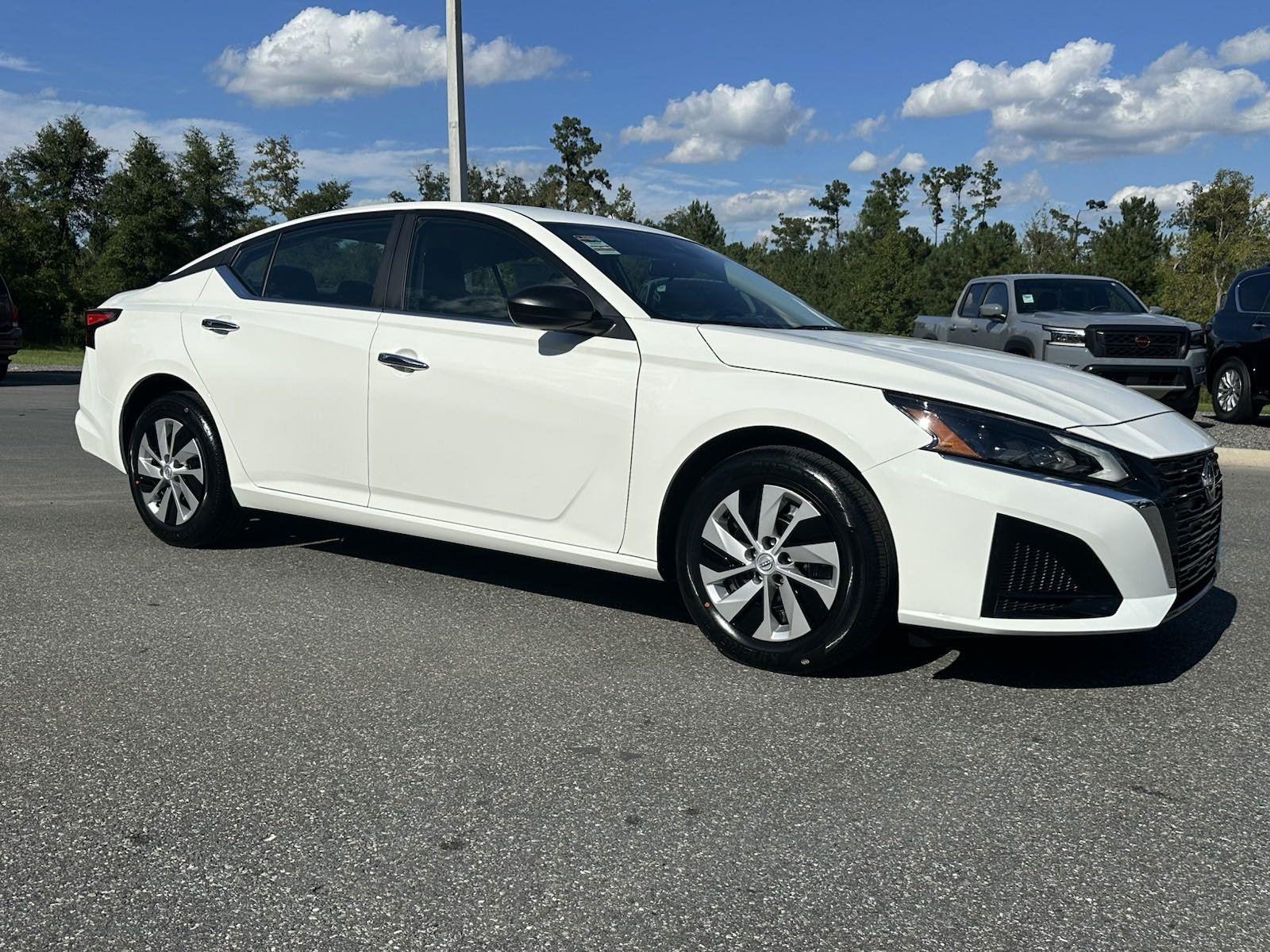 2025 Nissan Altima 2.5 S photo 2