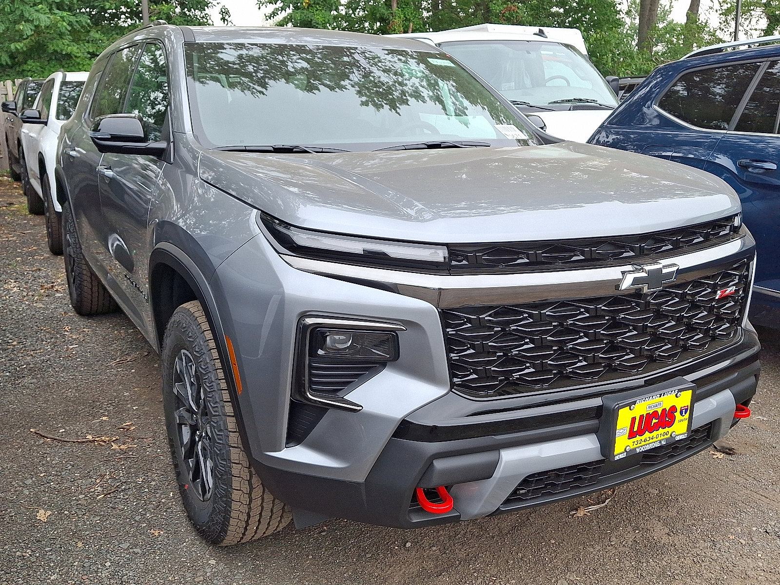 2026 Chevrolet Traverse Z71 photo 2