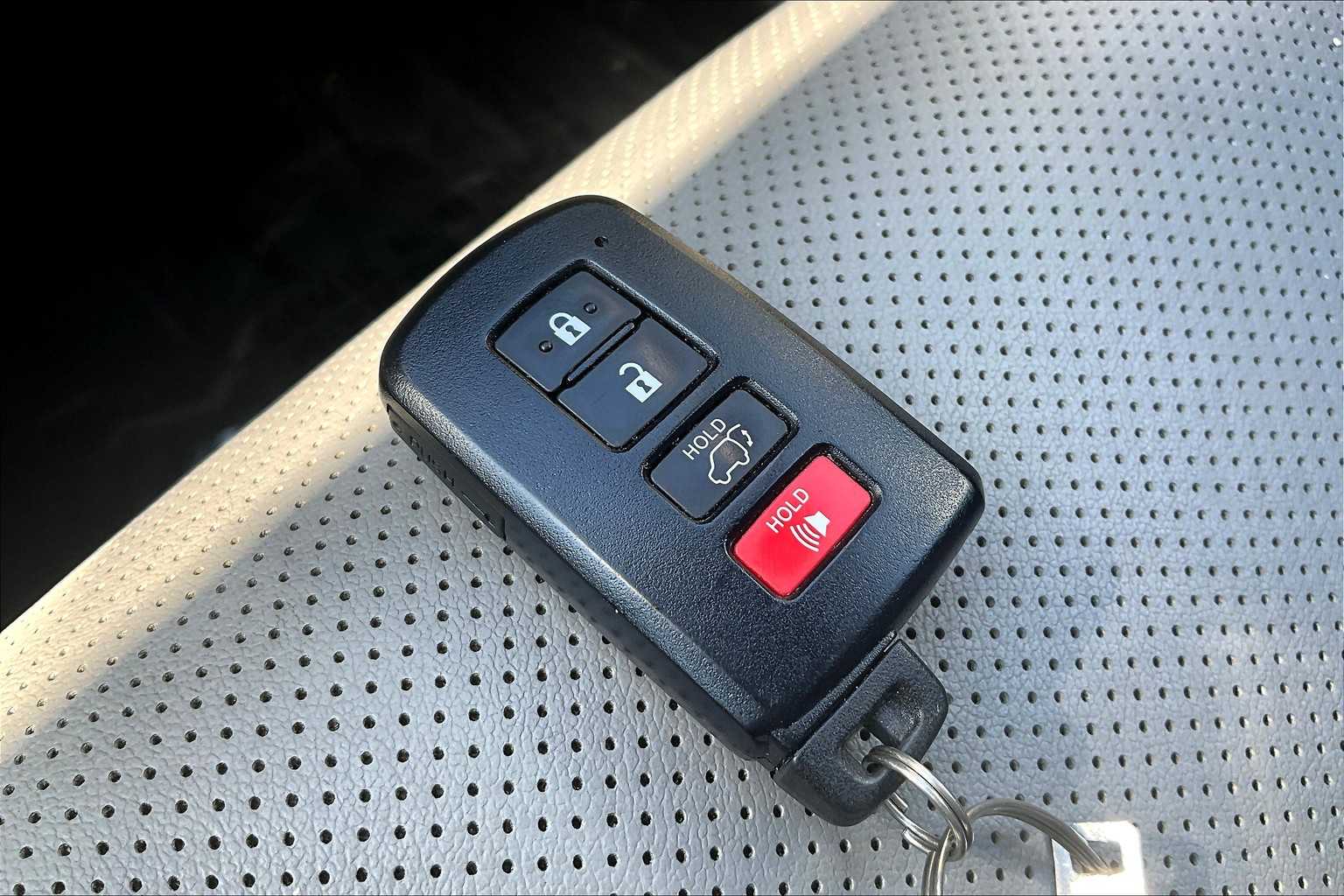 2015 Toyota Highlander Limited photo 14