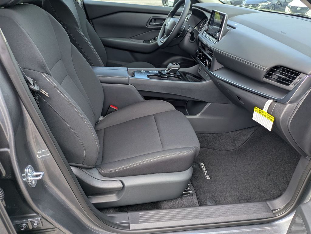 2026 Nissan Rogue S photo 26