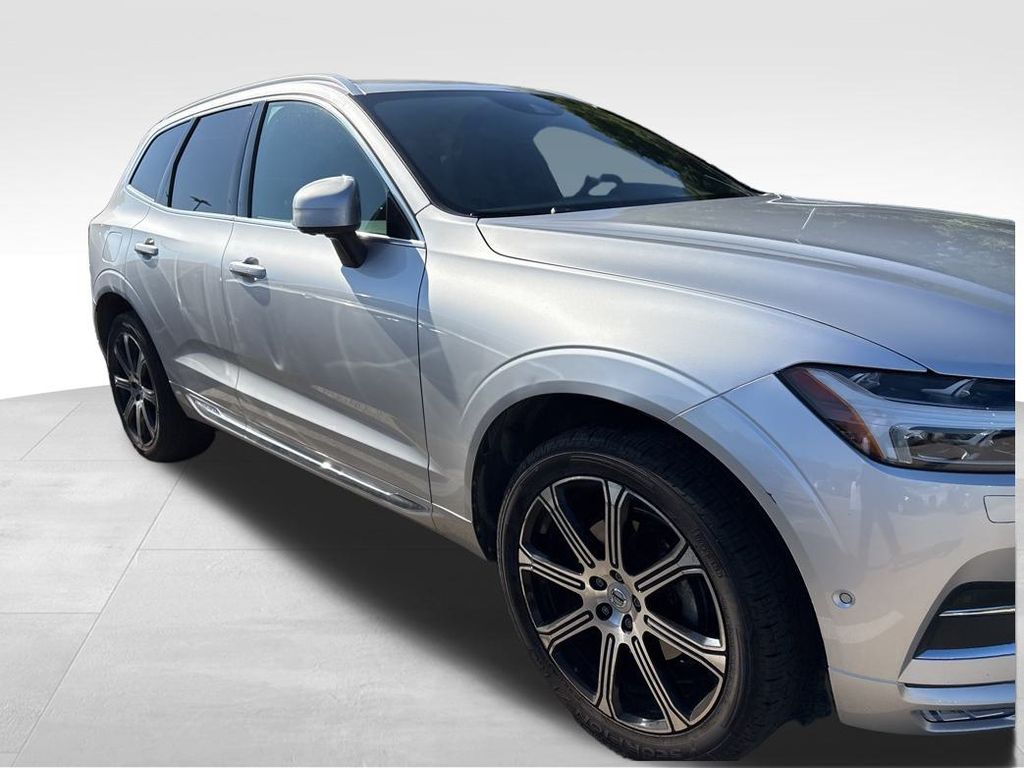2019 Volvo XC60 T5 Inscription photo 13