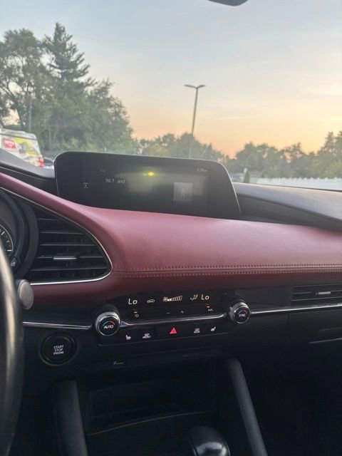 2019 Mazda Mazda3 Premium photo 14
