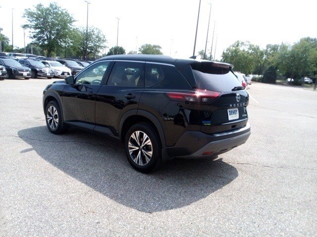2021 Nissan Rogue SV photo 3