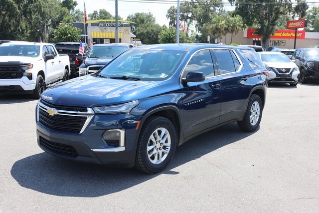 2022 Chevrolet Traverse LS photo 3